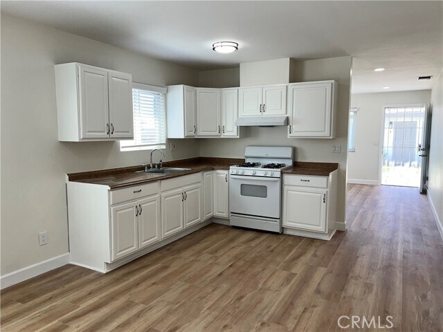 Building Photo - 12948 Yorba Ave