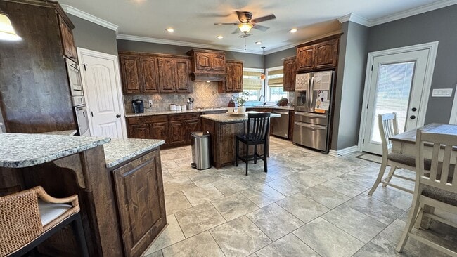 Building Photo - 210 Bayou Trace Drive
