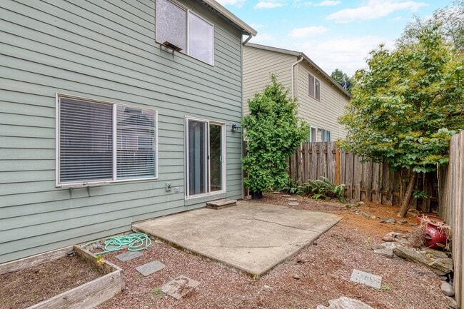 Building Photo - 3977 SW 180th Terrace