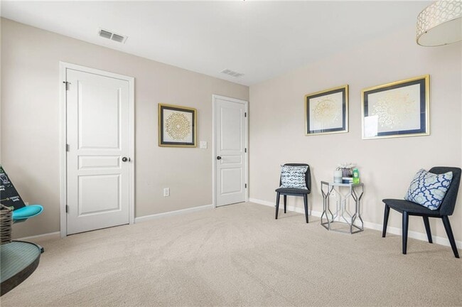 Building Photo - 705 Pressing Dr