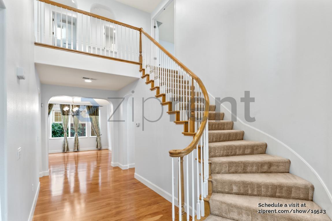 Building Photo - 1265 Royal Creek Ct