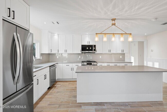 Building Photo - 458 Newtons Corner Rd