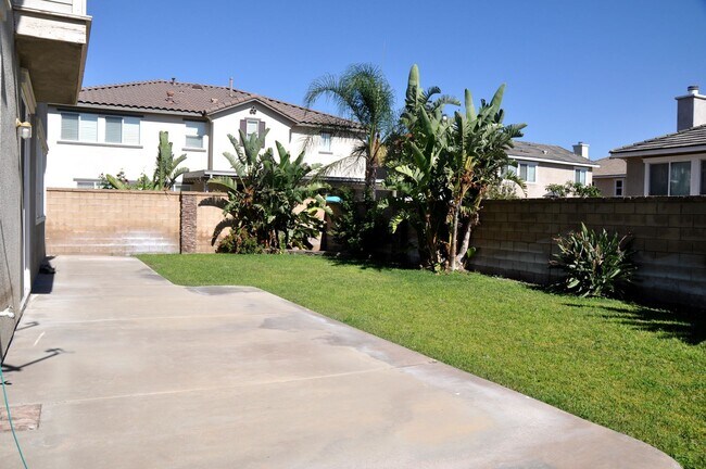 Building Photo - 15655 Iron Spring Ln