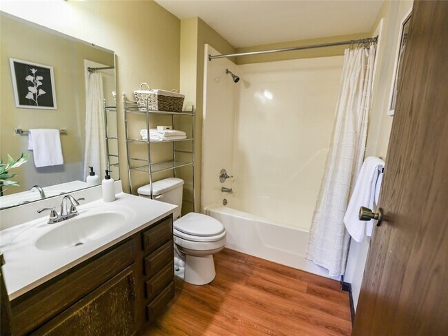 Building Photo - 109 Serendipity Dr