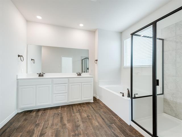 Building Photo - 3127 Maverick Dr