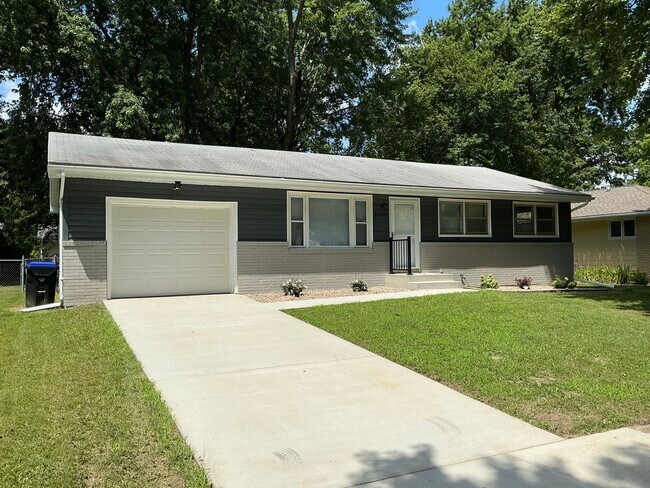 Building Photo - 1208 Gettysberg