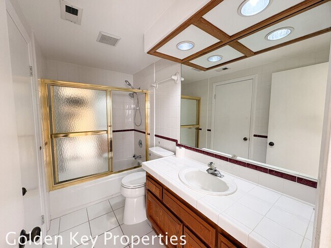 Building Photo - Welcome to this stunning 4-bedroom, 3-bathroom home located in the desirable La Costa neighborhoo...