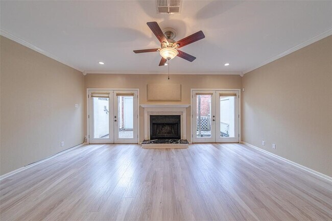 Building Photo - 2444 Bering Dr