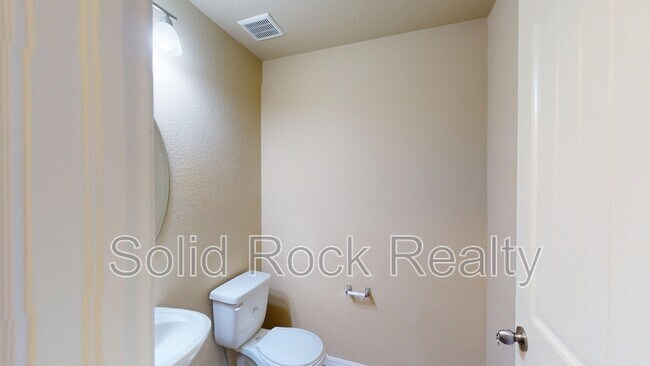 Building Photo - 3821 Reindeer Cir