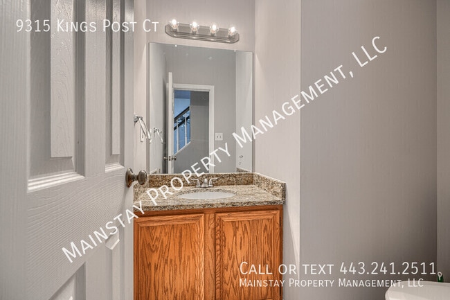 Building Photo - 9315 Kings Post Ct