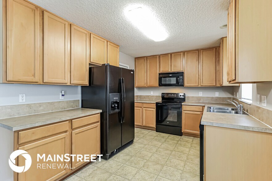 Building Photo - 6565 Silk Leaf Ln