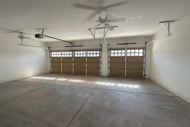 Building Photo - 3616 N 308th Ln