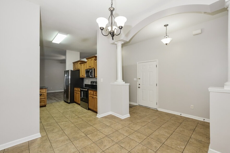 Building Photo - 9007 Billy Pat Dr