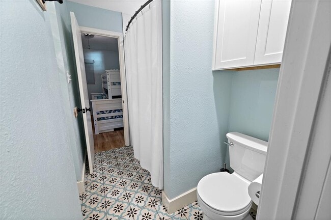 Building Photo - 1708 Ski Slope Dr