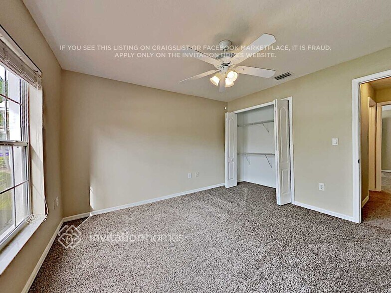 Building Photo - 8071 Kingswood Way