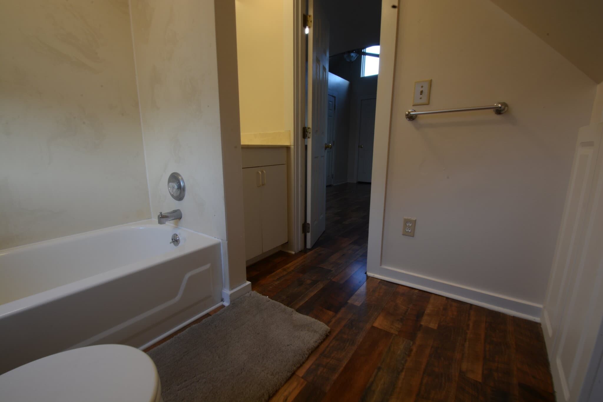 Building Photo - 120 W 5th Ave