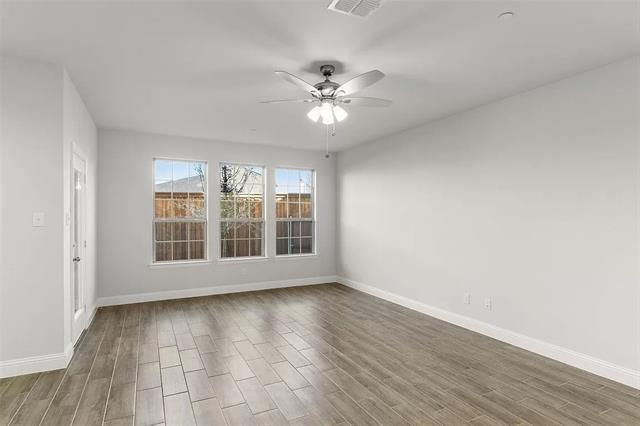 Building Photo - 521 Sandiford Ct