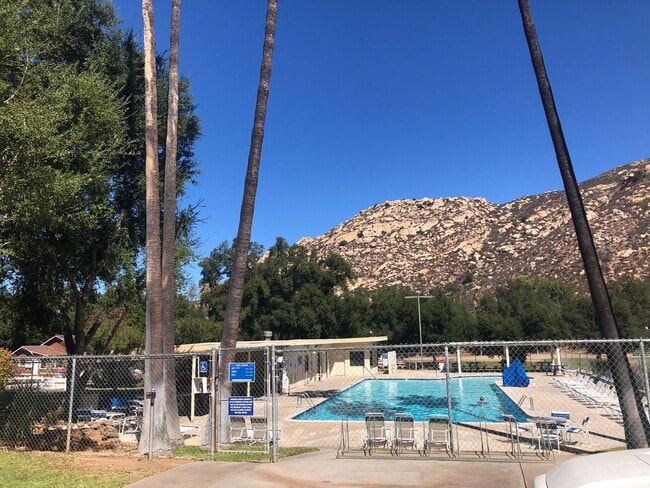 Building Photo - Gorgeous 3 Bed Home In San Diego Country Estates - Ramona