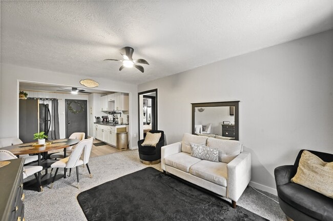 Building Photo - 3705 Bremond St