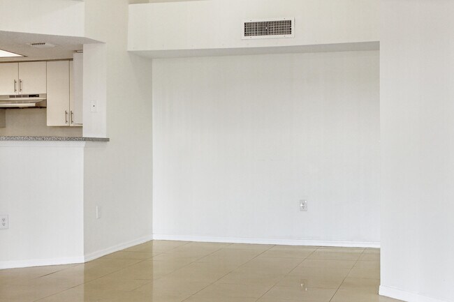 Building Photo - 5065 Wiles Rd