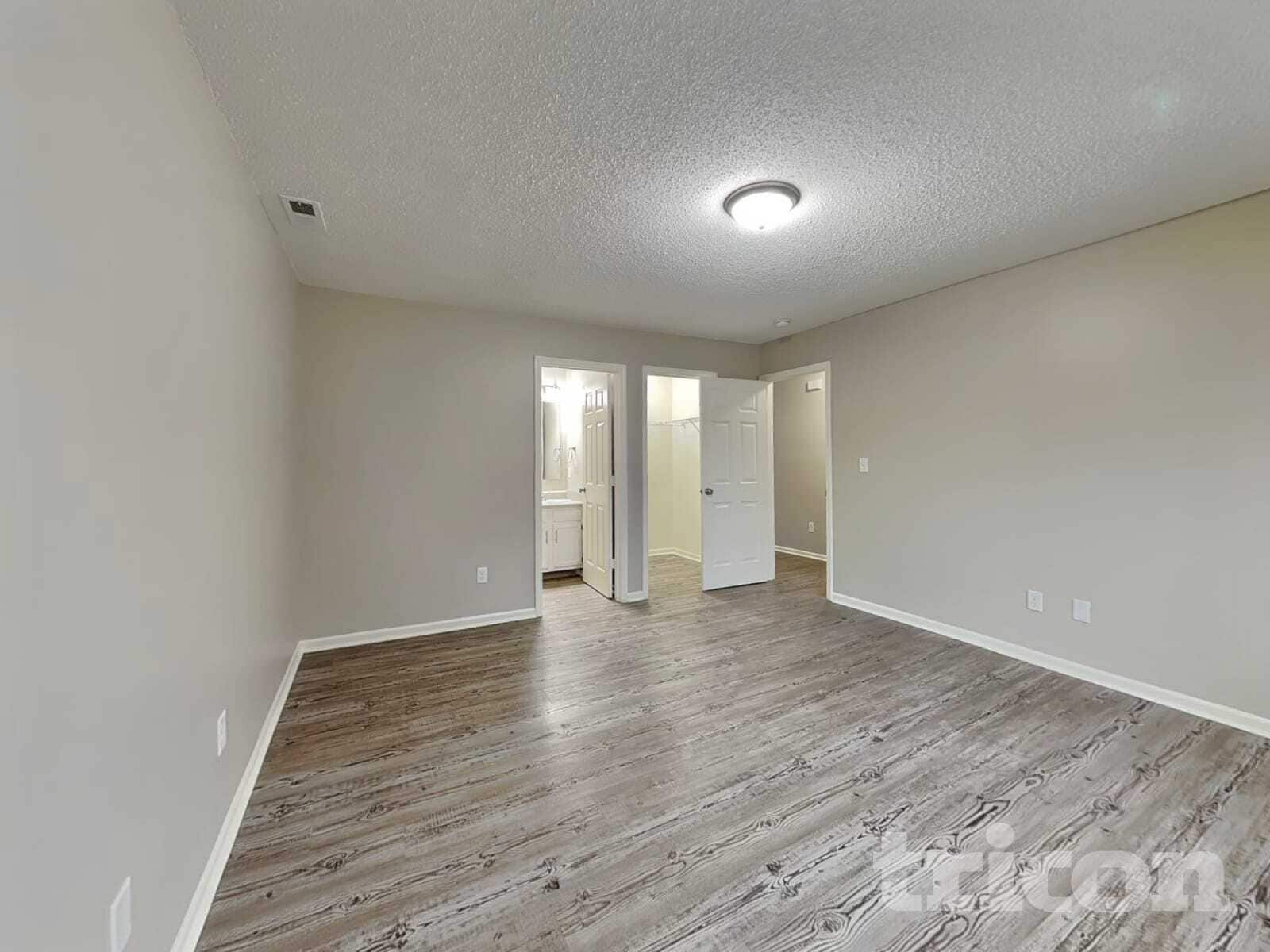 Building Photo - 1730 E Fork Dr