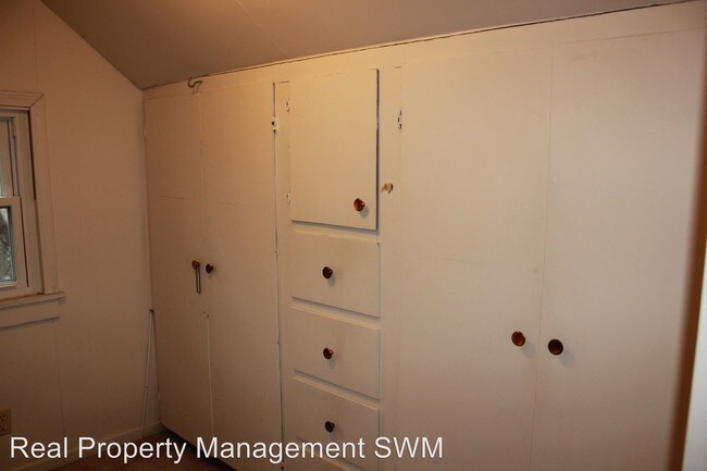 Building Photo - 3 br, 1 bath House - 1103 Market St