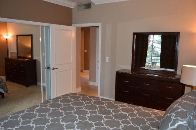 Building Photo - Meridian TOP FLOOR Luxury Condo with Strip...