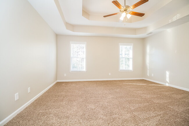 Building Photo - 128 Cedar Forest Dr