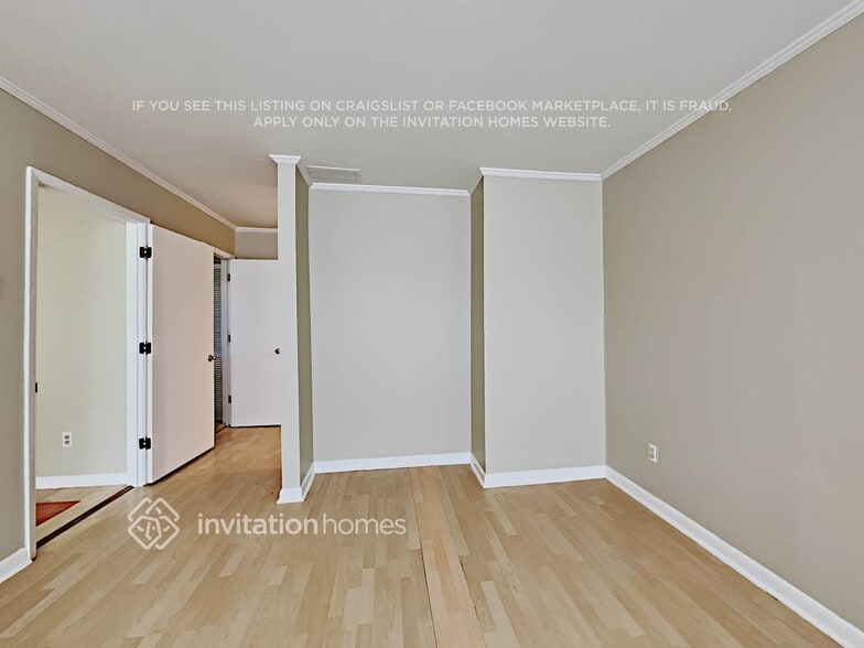 Building Photo - 125 S Falcon Bluff
