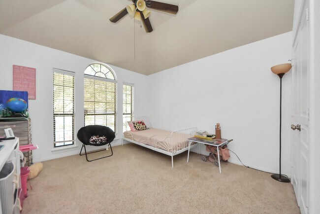 Building Photo - 3010 Ashton Park Dr