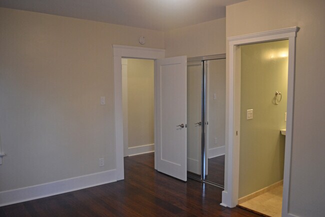 Building Photo - 3765 - 3767