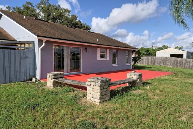 Building Photo - 6617 Coral Cove Dr