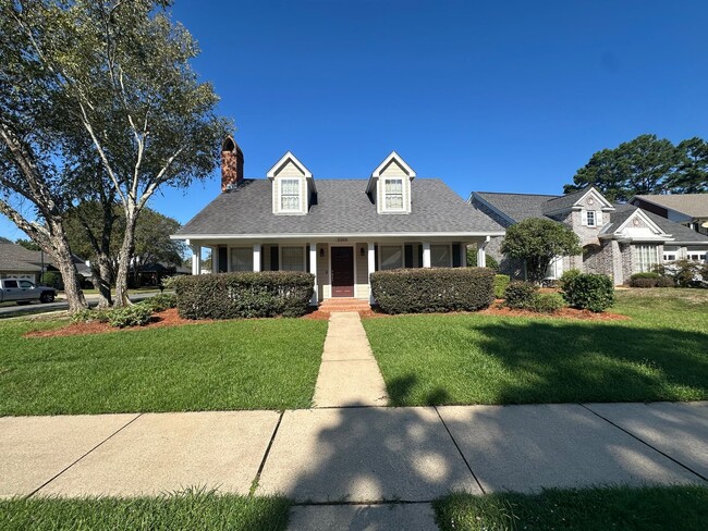 Primary Photo - Gorgeous 3 Bed Brick Home