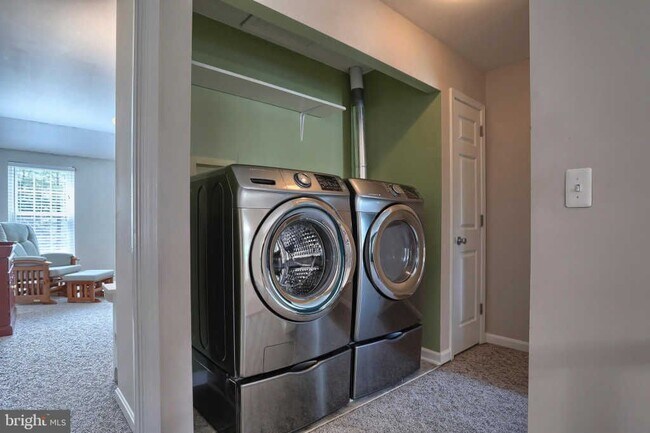 Building Photo - 1952 Wexford Rd