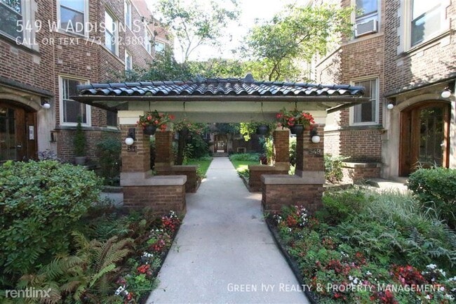 Building Photo - 549 W Addison St