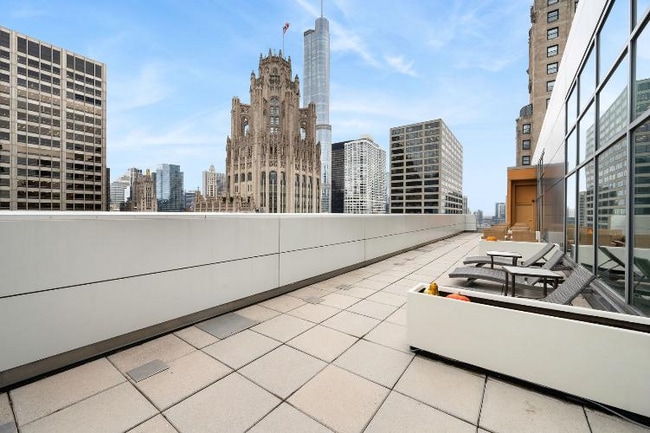 Building Photo - 160 E Illinois St