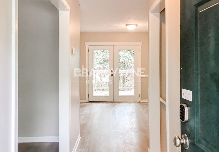 Building Photo - 2472 Westhill Ct NW