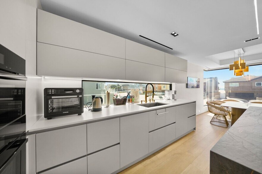 Building Photo - 1500 Ocean Dr