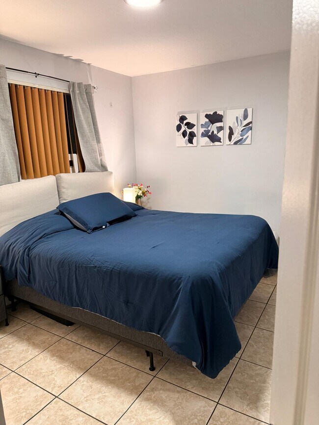 Building Photo - 1453 SW 3rd St