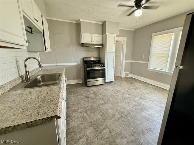 Building Photo - 2602 Vega Ave
