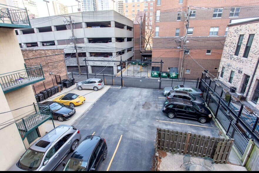 One gated private parking space included - 857 N La Salle Dr