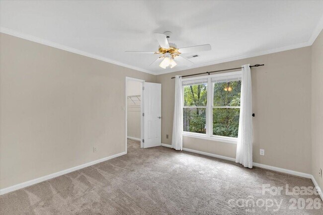 Building Photo - 3112 English Sparrow Ln