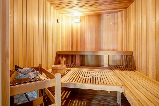 Building Photo - 8280 Queen St