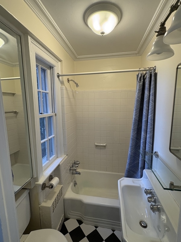 Building Photo - 700 Steamboat Rd