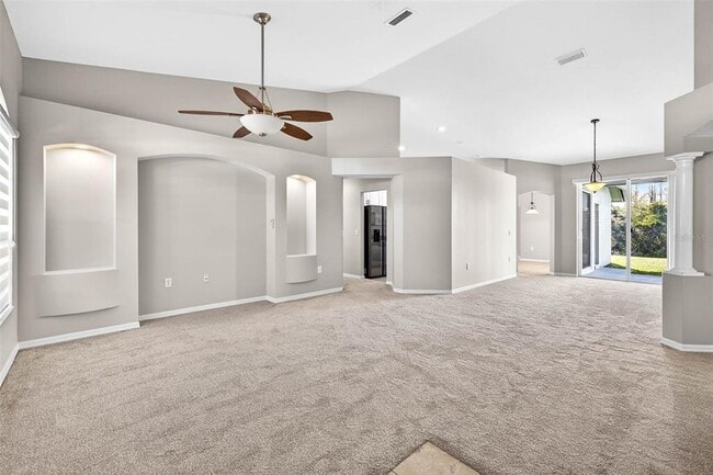 Building Photo - 31224 Crestmont Ct