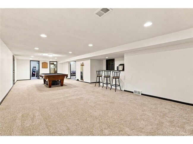 Building Photo - 4424 W 70th St