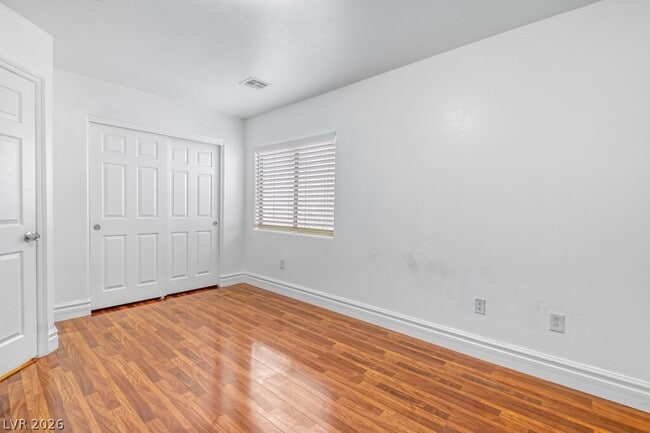 Building Photo - 4784 Essen Ct