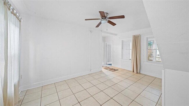 Building Photo - 750 7th Ave N