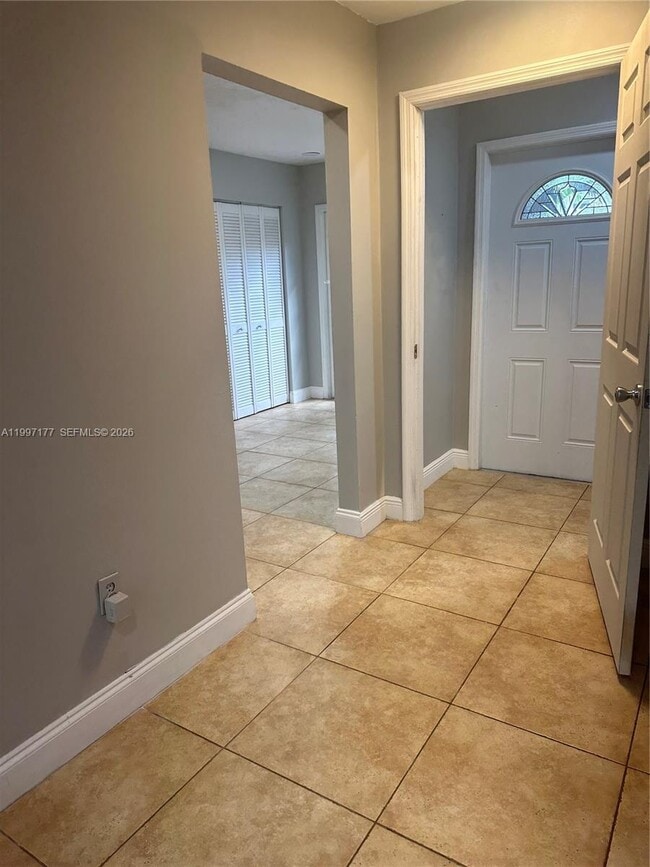 Building Photo - 9724 SW 142nd Pl