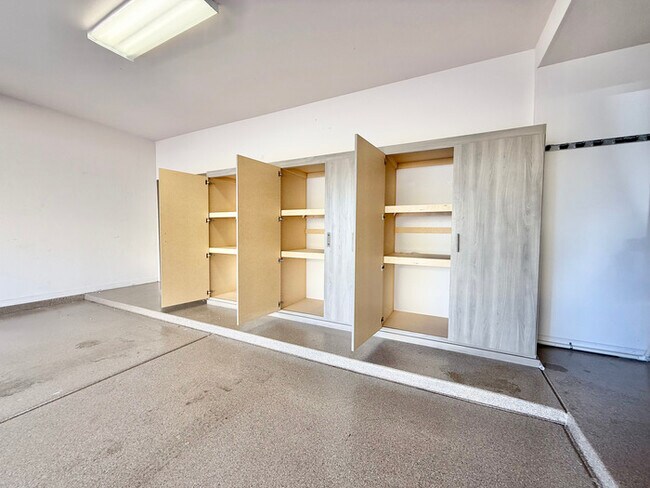 Building Photo - Charming Tatum Village Patio Home ? Ideal for Seasonal or Year-Round L